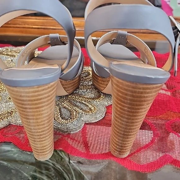 Lauren Ralph Lauren Gray Strappy Block Heels - Picture 6 of 12